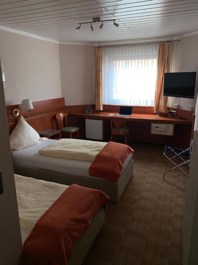 Gaestehaus Praesenzhof Бенсхайм Экстерьер фото